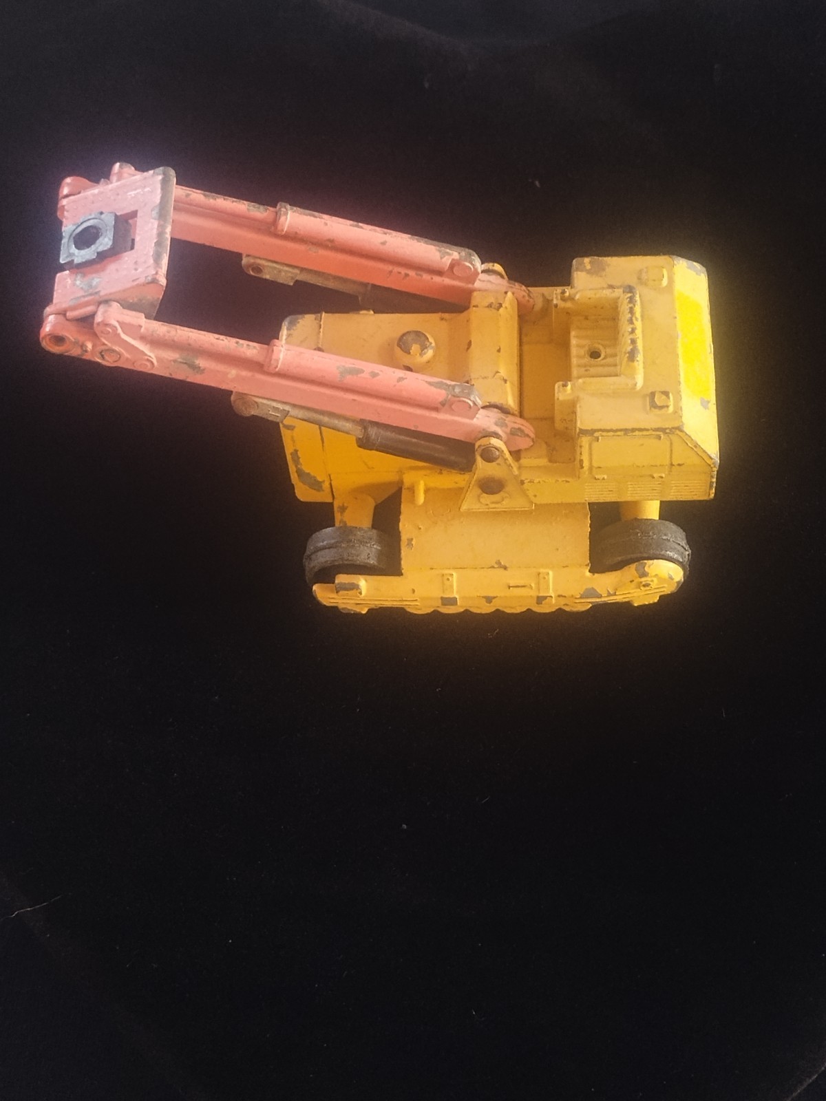 Matchbox King Size Caterpillar Excavator Yellow/Orange Diecast 1970