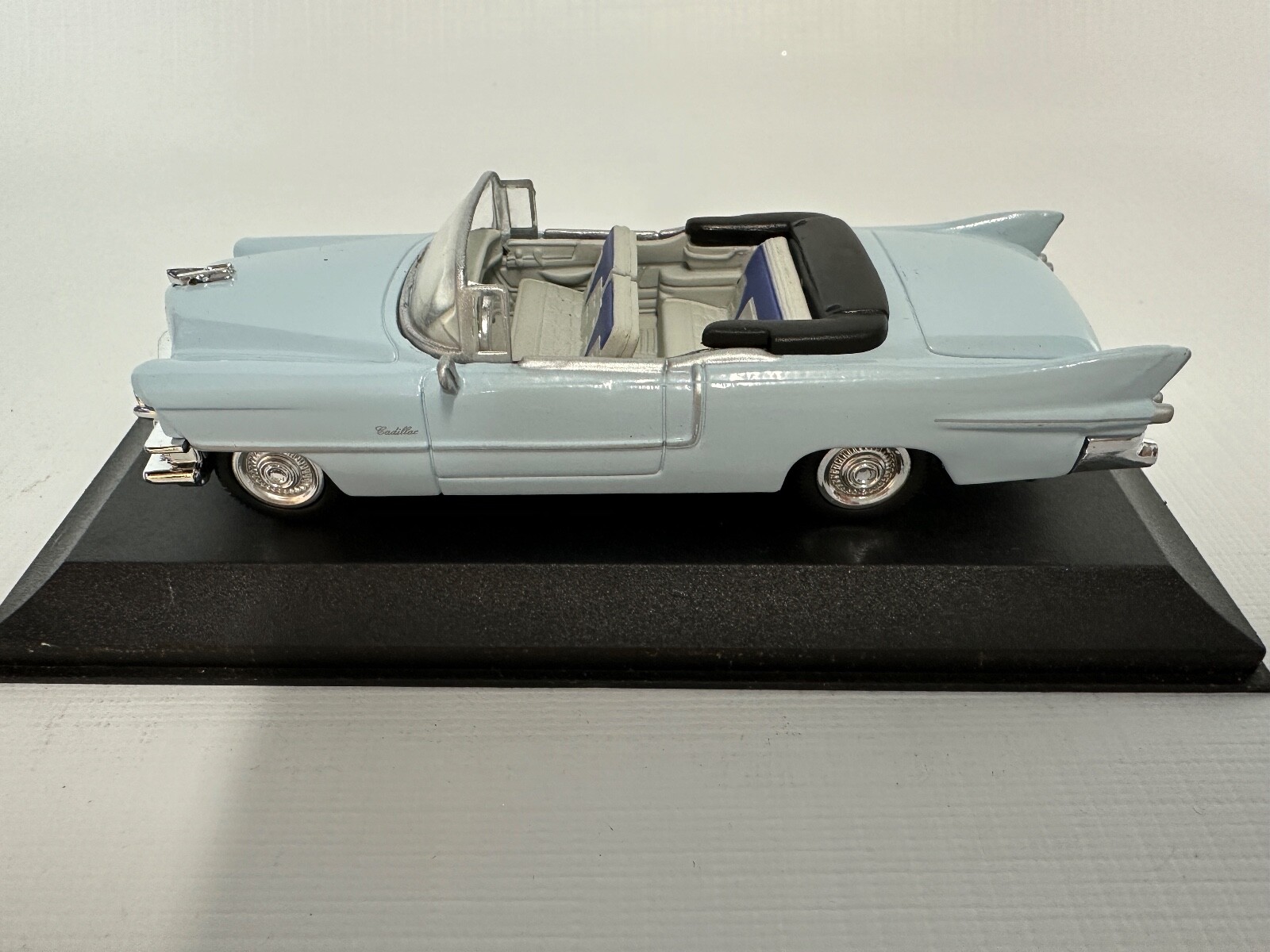 New-Ray SS-48387 1:43 Light Blue 1955 Cadillac El Dorado Convertible Car