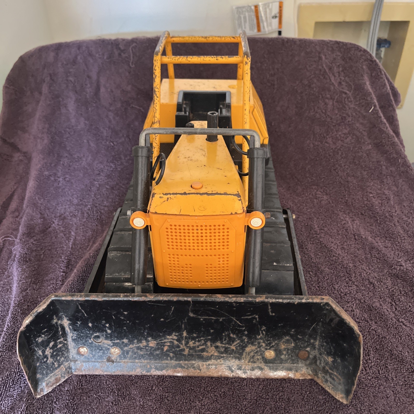 Vintage 1970s Mighty Tonka T-9 Bulldozer Construction Toy Pressed Steel Orange/j
