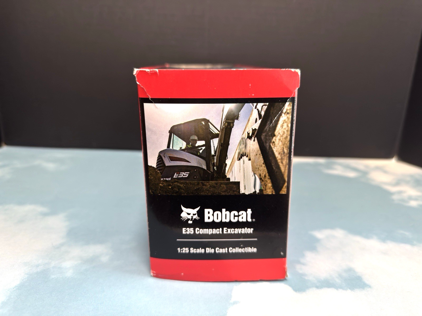 Bobcat 1:25 Scale Die Cast Collectible E35 Compact Excavator New in box