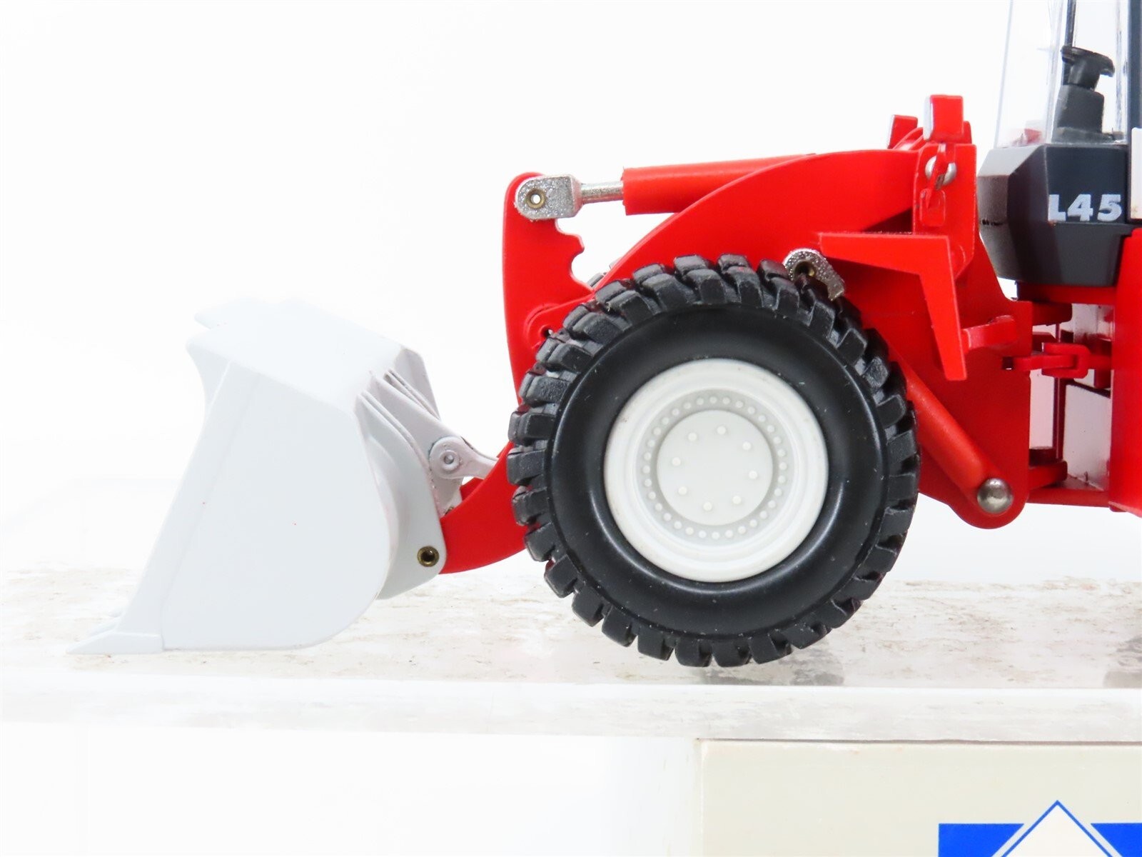 O&K L45 Wheel Loader – Conrad 1:50 Scale Diecast Model #2429 New