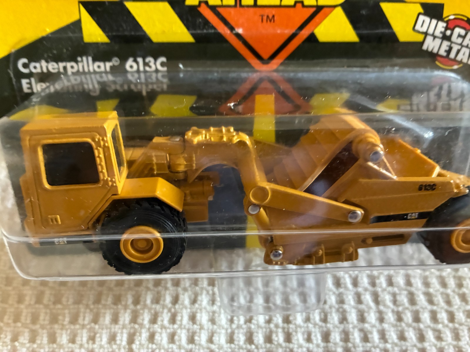 1995 Ertl Road Construction Ahead Caterpillar 613C Elevating Scraper 1:64