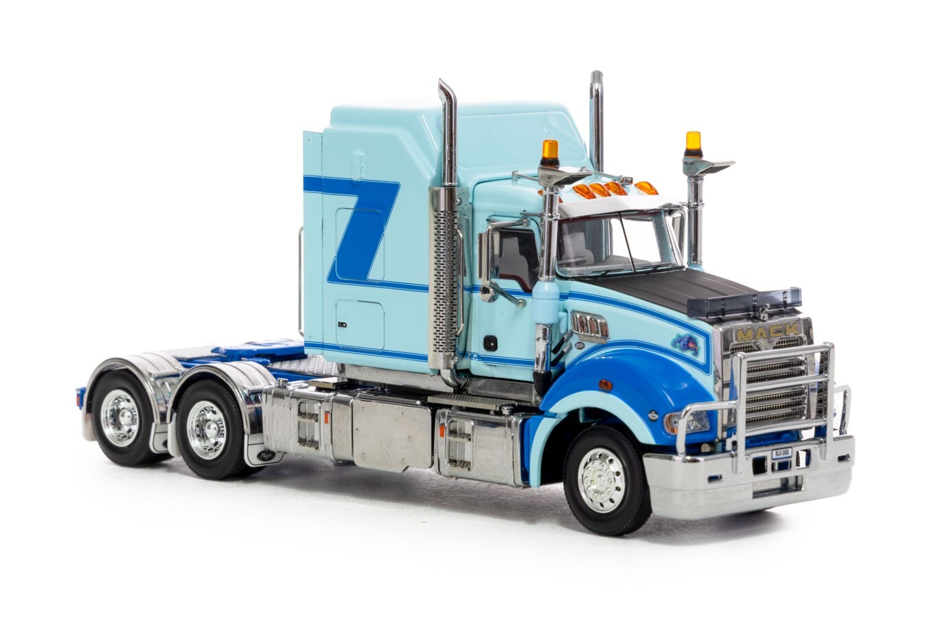 Mack Super-Liner Late Edition – Light Blue – Drake 1:50 Scale Model #Z01511 New