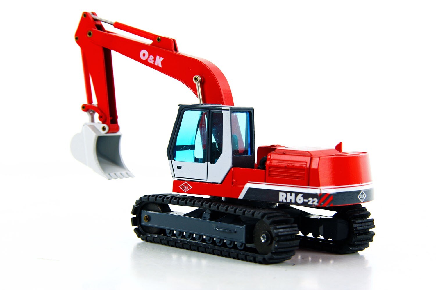 NZG 334-2 O&K RH6-22 Track Excavator 1/50 Die-cast MIB