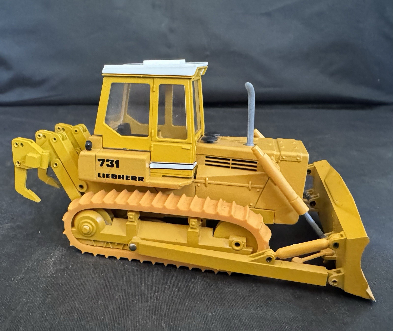 Vintage Gescha/ Conrad Liebherr 731 Dozer – 1:50 ( 4.5”)