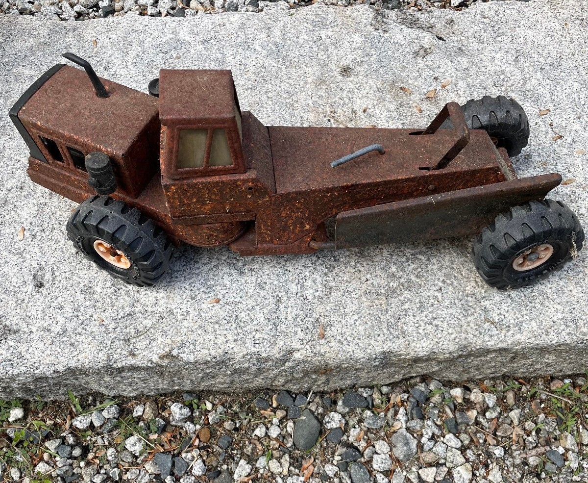 VINTAGE 1970S XMB-975 TONKA MIGHTY ROAD GRADER TOY
