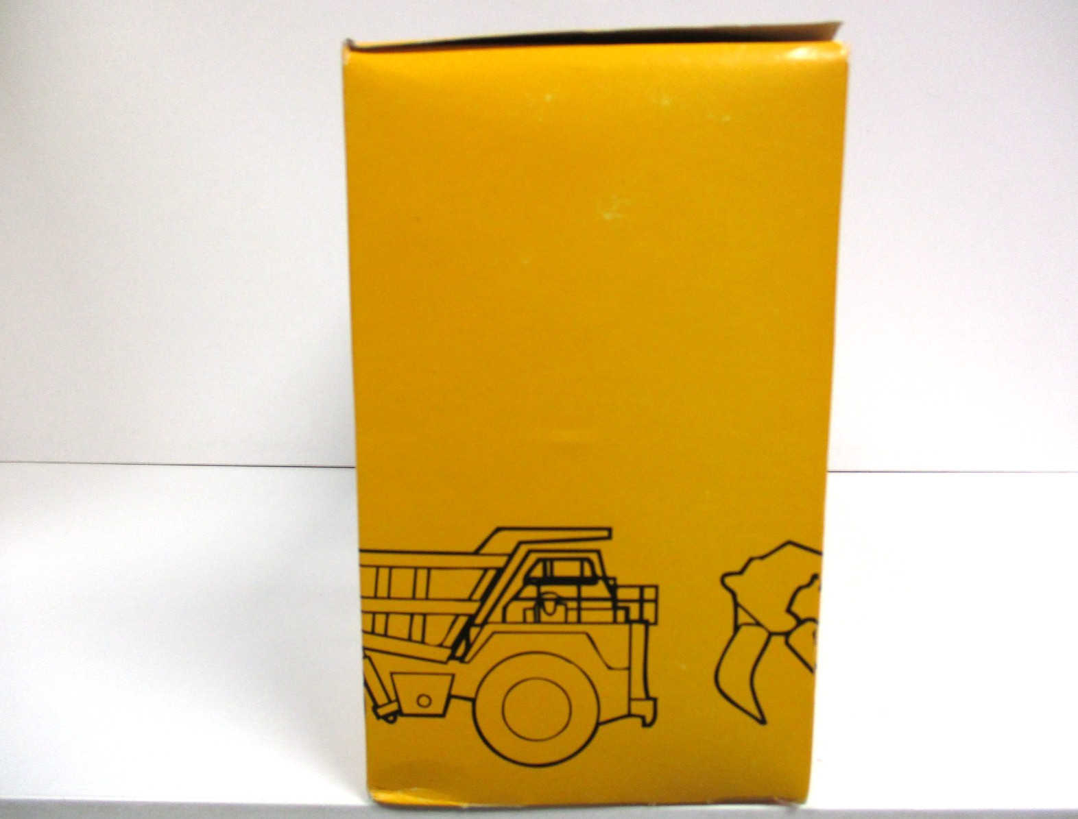 JOAL – CATERPILLAR / CAT 1T18F RUBBER TIRE LOADER – 1/25 DIECAST