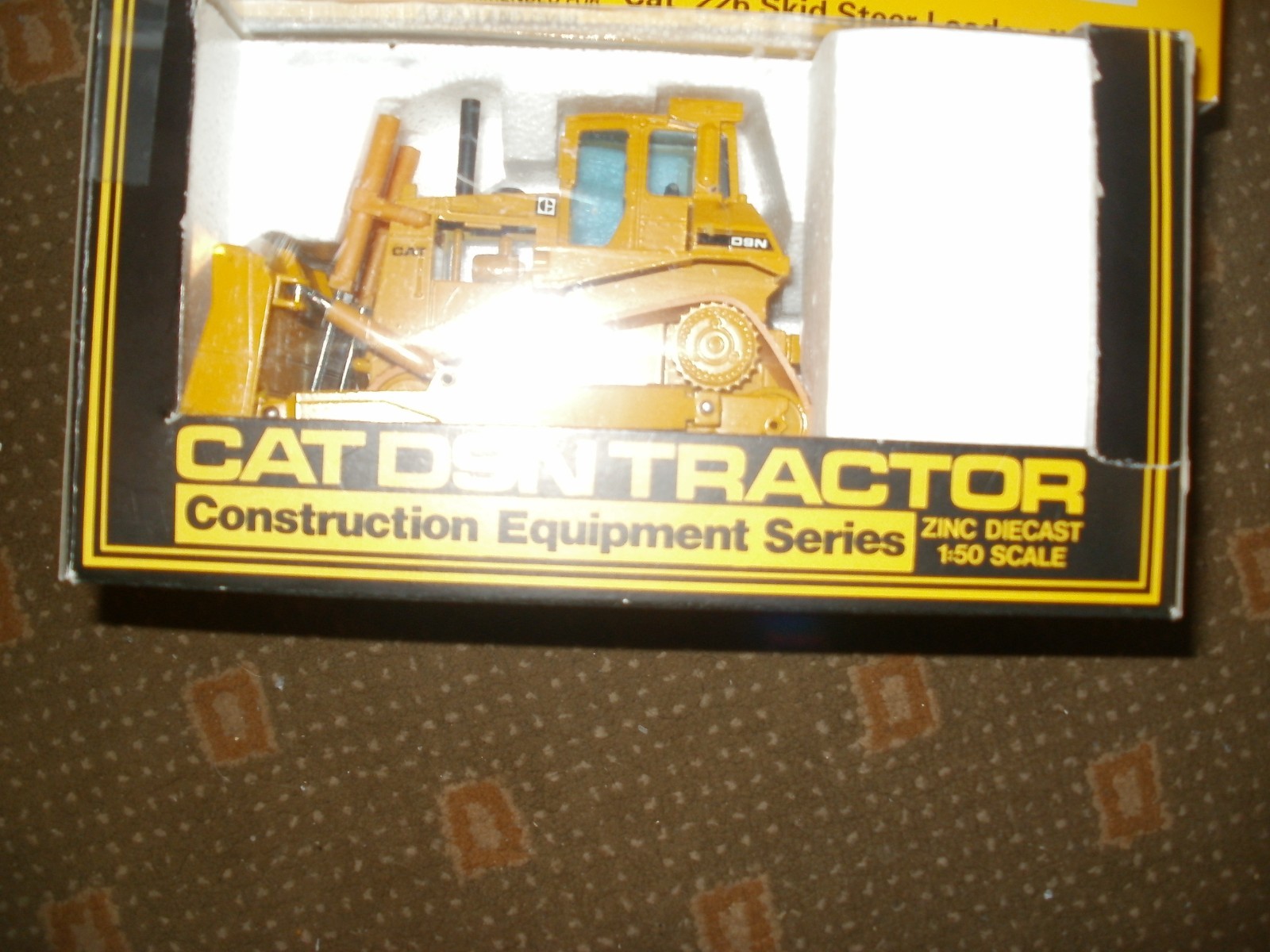 4 cat toy items nib cat d9n cat d5c cat ap-1959 asphalt paver skid steer loar