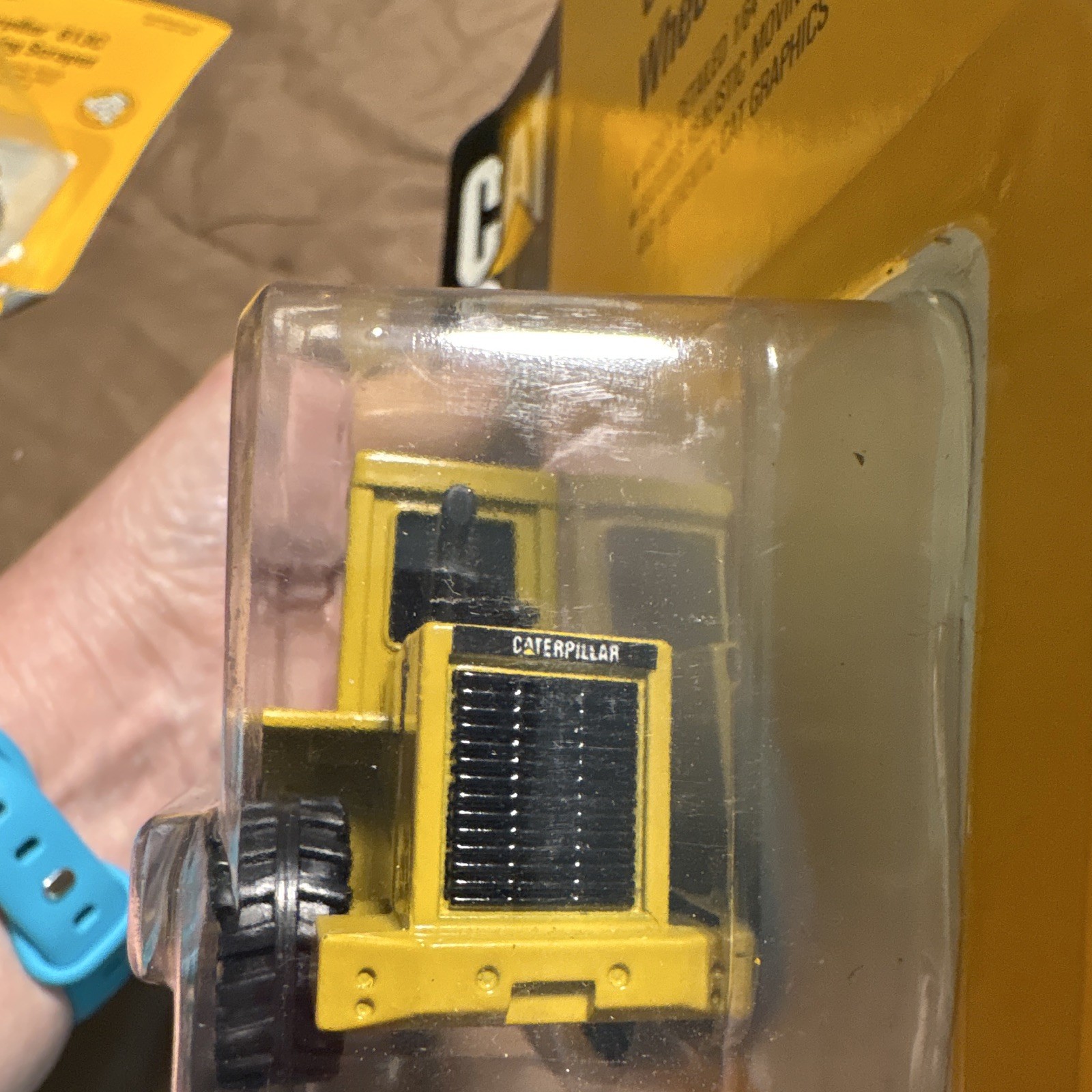 Ertl CAT Caterpillar 950E Wheel Loader 1:64 Diecast Metal Unopened Box 2418