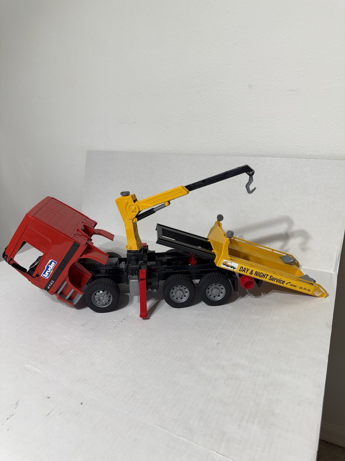 2001 Bruder Day & Night Service Wrecker Tow Truck 19″ Yellow & Red Germany 4143