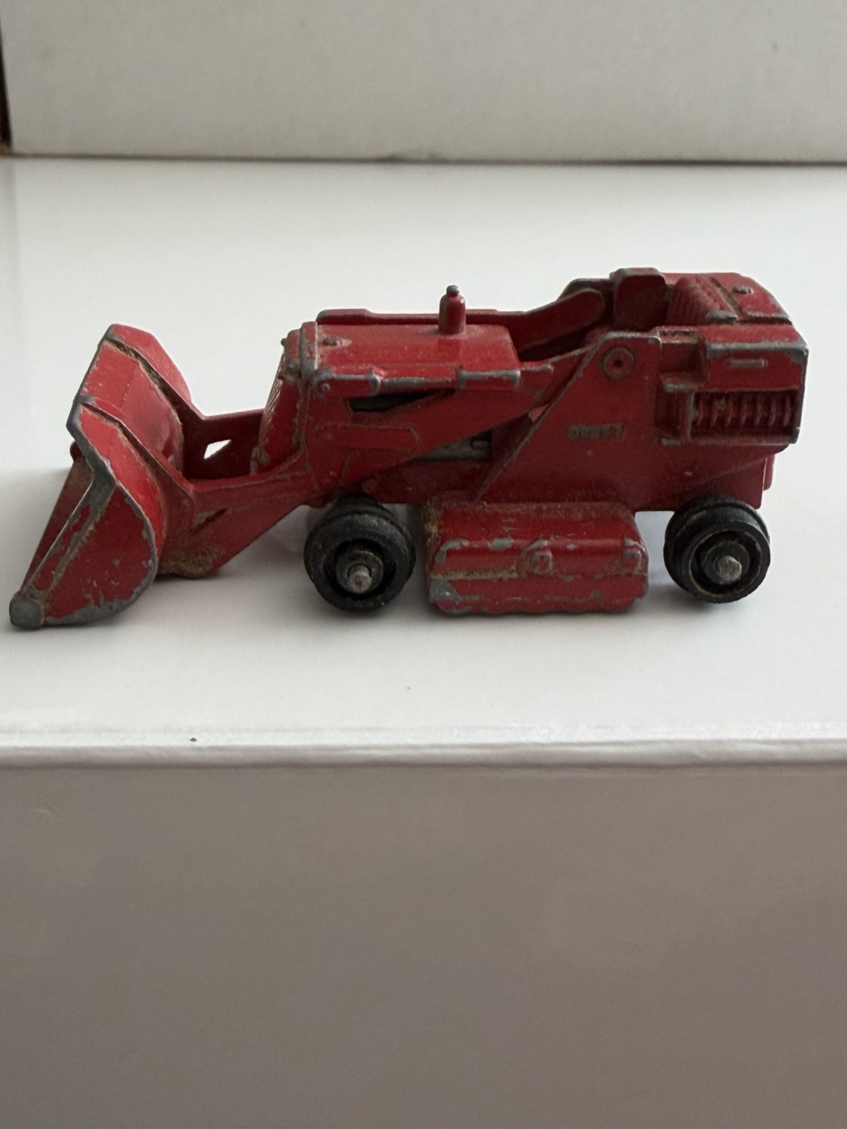 Vintage 1960’s Lesney Matchbox Lot of 2 Excavator #58 & Front End Loader #24