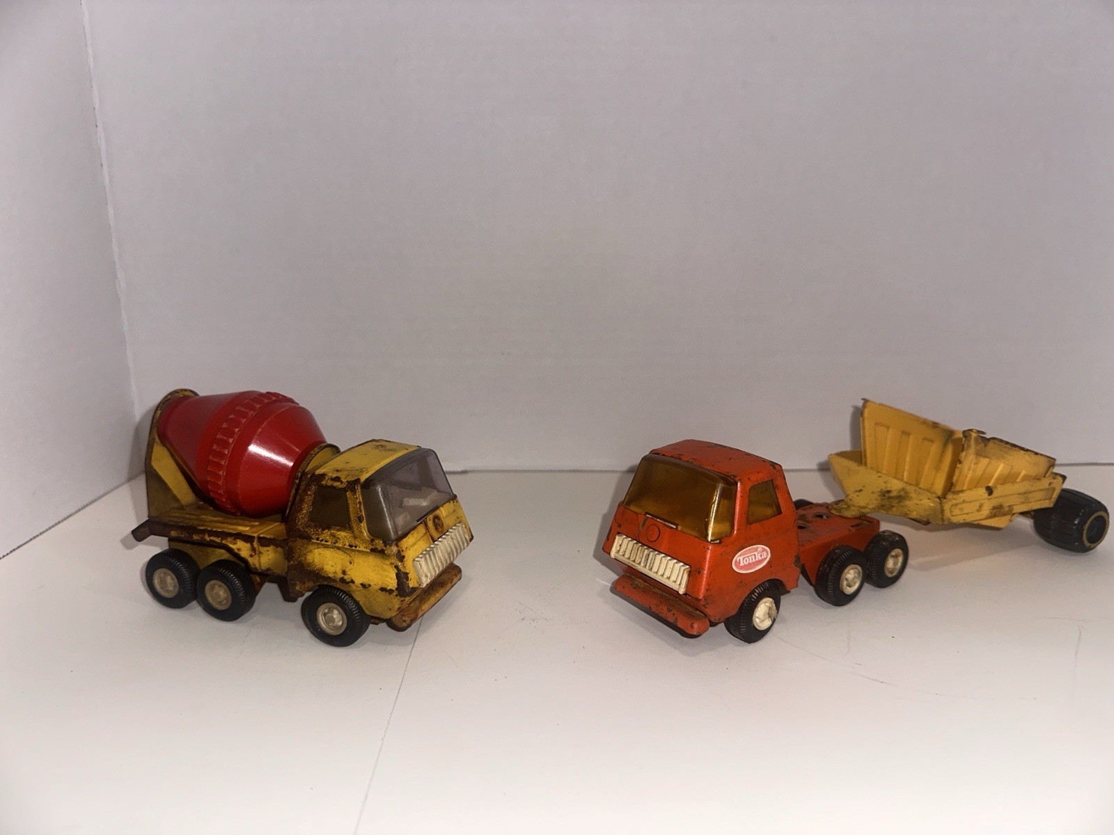 Tonka Pressed Steel Cement Mixer Truck & Dump Trailer Lot Yellow/Red/Orange