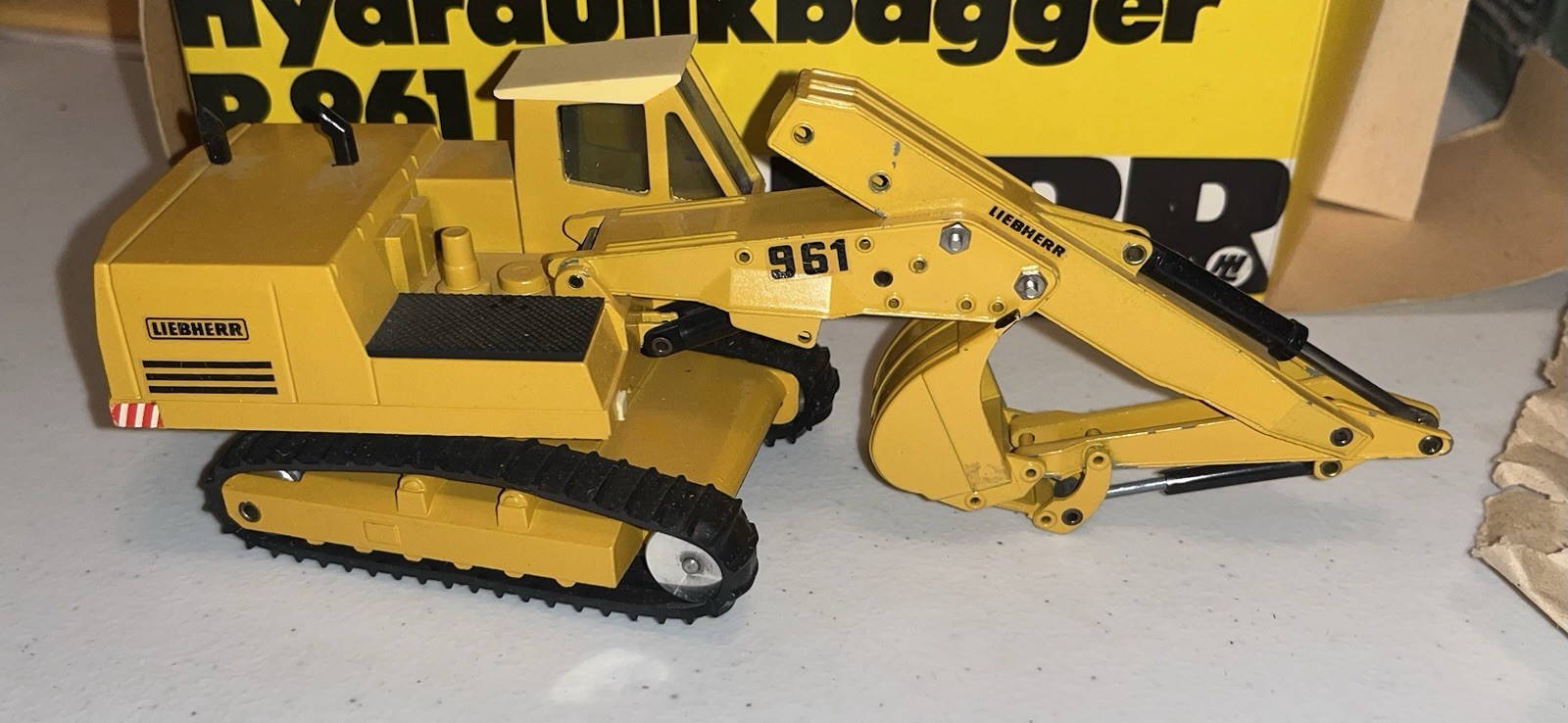 GESCHA LIEBHERR R 961 HYDRAULIKBAGGER WEST GERMANY 1/50