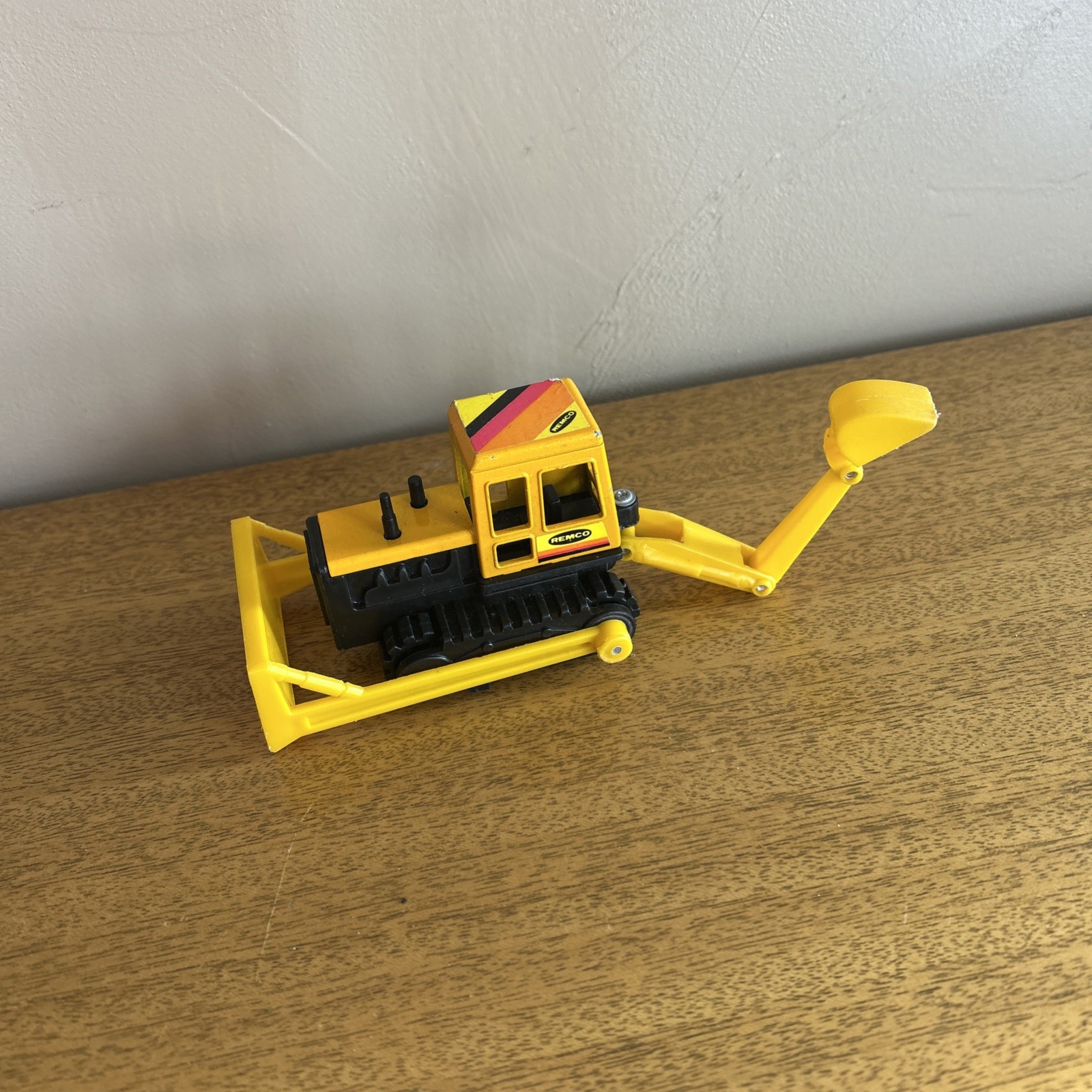 Vintage 1986 Remco Bulldozer Backhoe Diecast Plastic Dozer Construction Toy