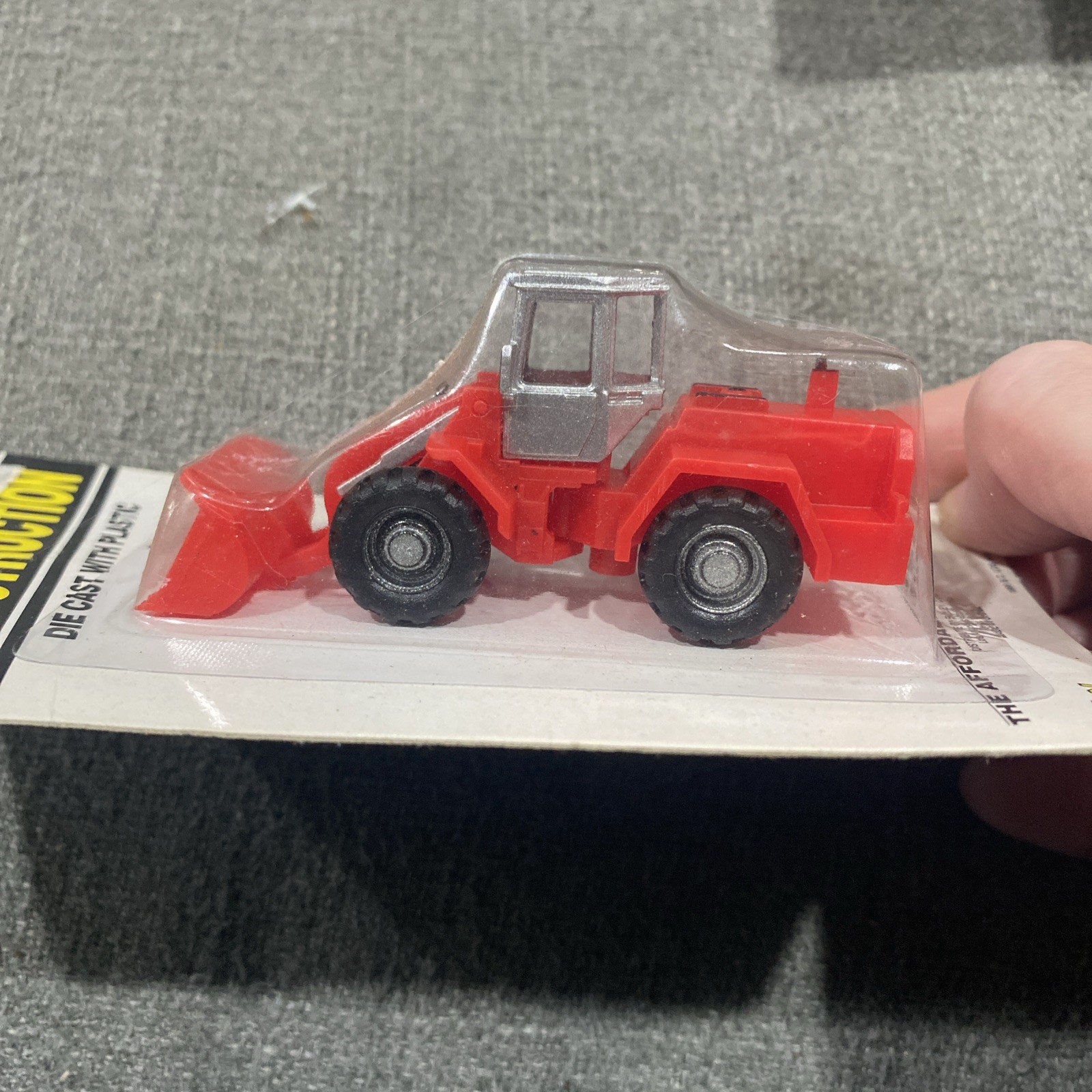 Boley Construction #2032 HO Skiploader Diecast And Plastic