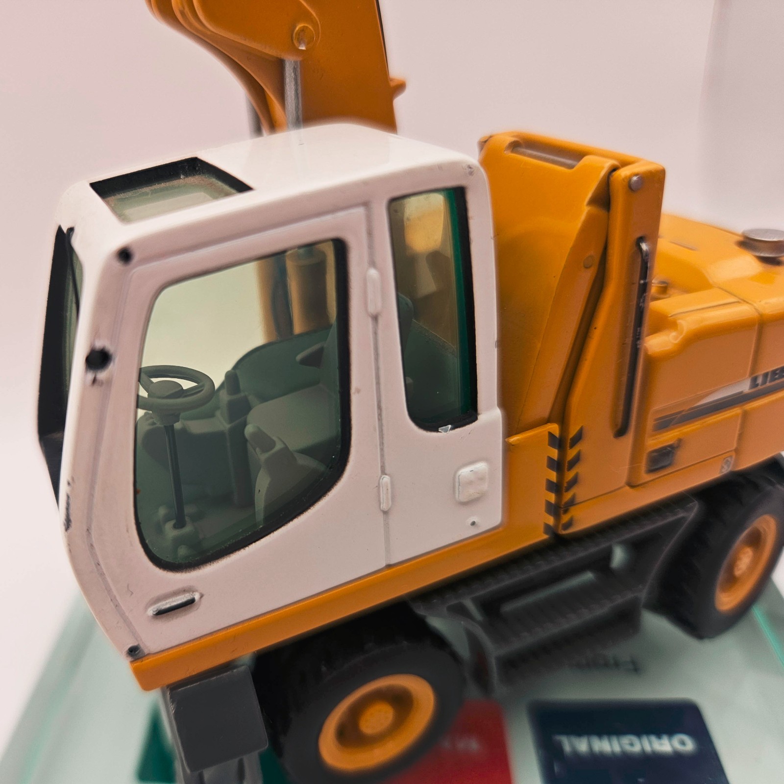 NZG 497 1:50 Scale Diecast Liebherr 316 Wheeled Excavator Scrap Handler Litronic