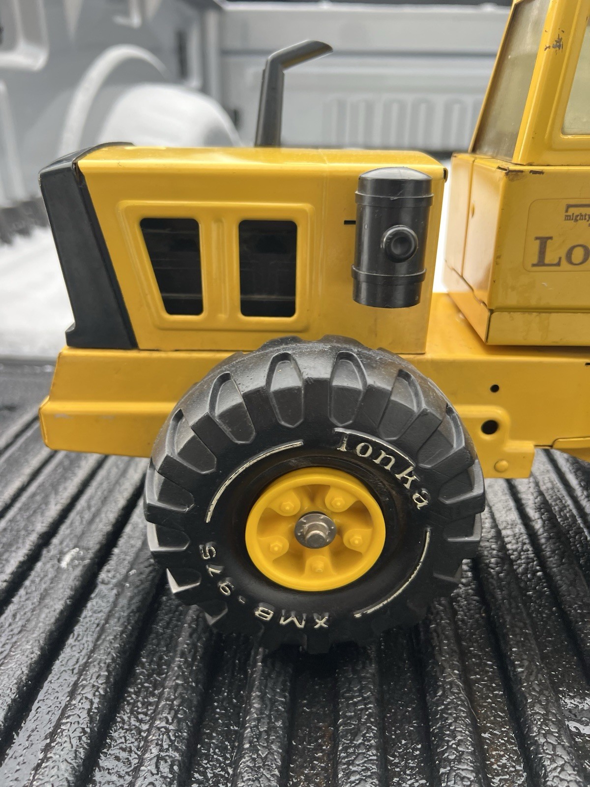 Vintage 1974/75 Metal Mighty Tonka Front End Loader #3920 – 20” x 9.5” x 9”