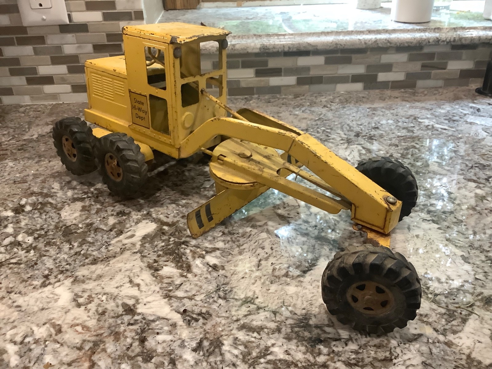 Tonka bulldozer and Tonka roadgrader