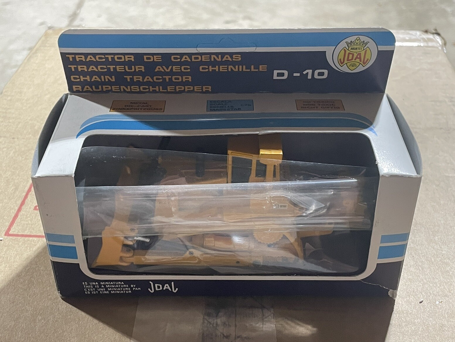 Joal Cat 1/70 Metal Diecast boxed D-10 Chain Tracked Dozer- See Pics