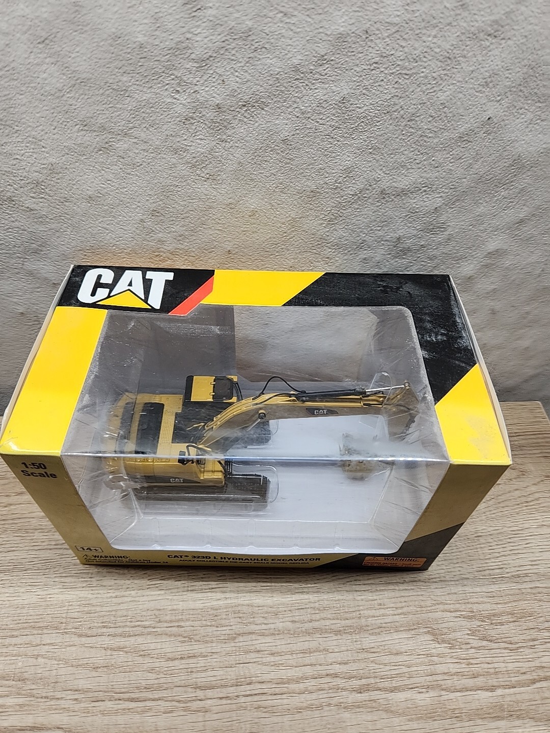 NORSCOT 1/50 SCALE CATERPILLAR CAT 323D L HYDRAULIC EXCAVATOR! UNUSED IN BOX!