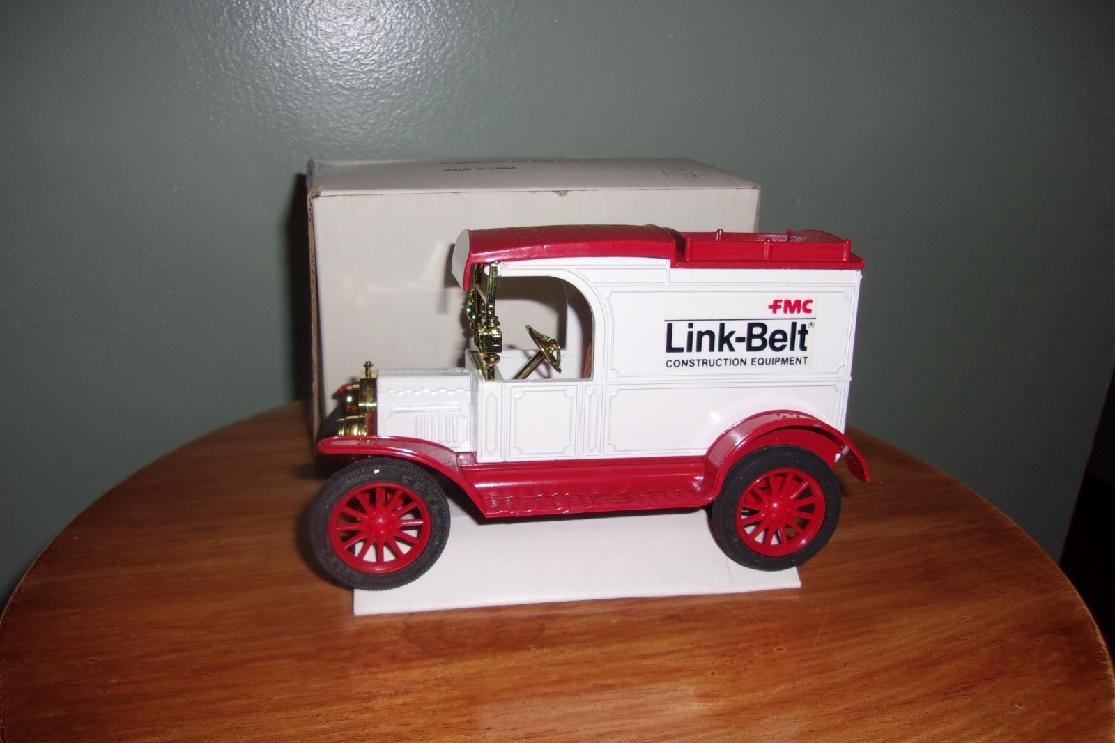 FMC Link-Belt Construction Equipment ERTL Ford 13 model T bank 1990’s NIB 1:25