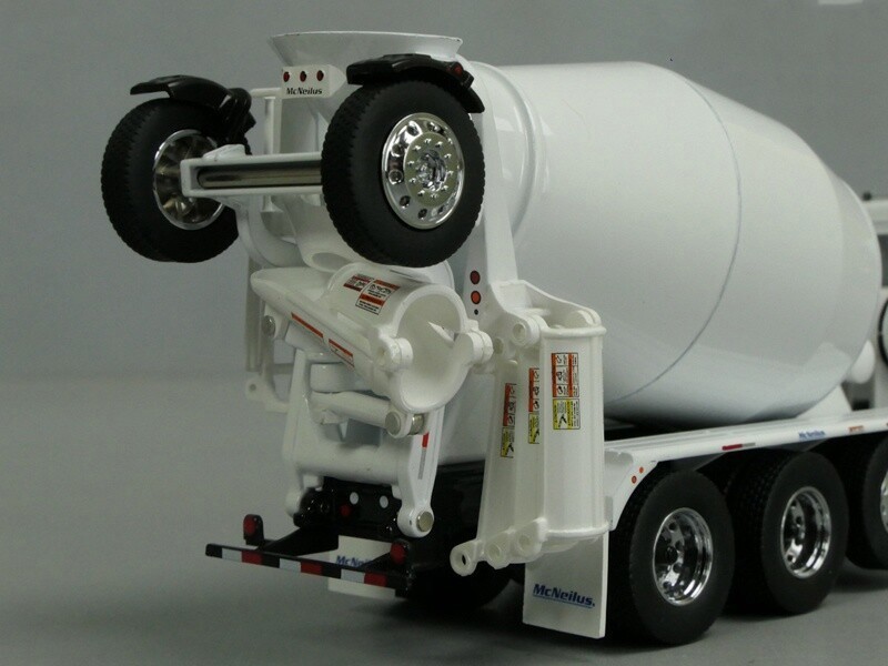 1/50 DM T880SFFA MC Cement Mixer Truck Construction Machine Diecast Model Gift