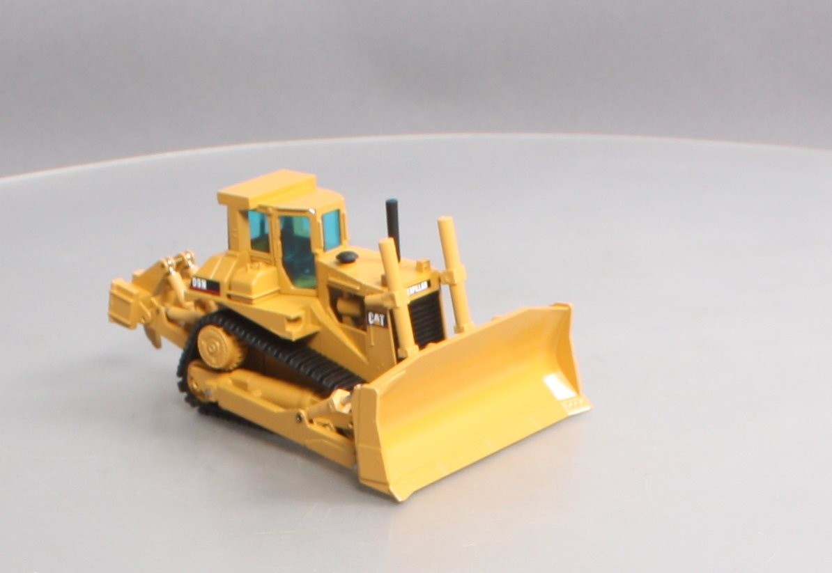 NZG 298 1:50 Scale Diecast Caterpillar D9N Track-Type Tractor