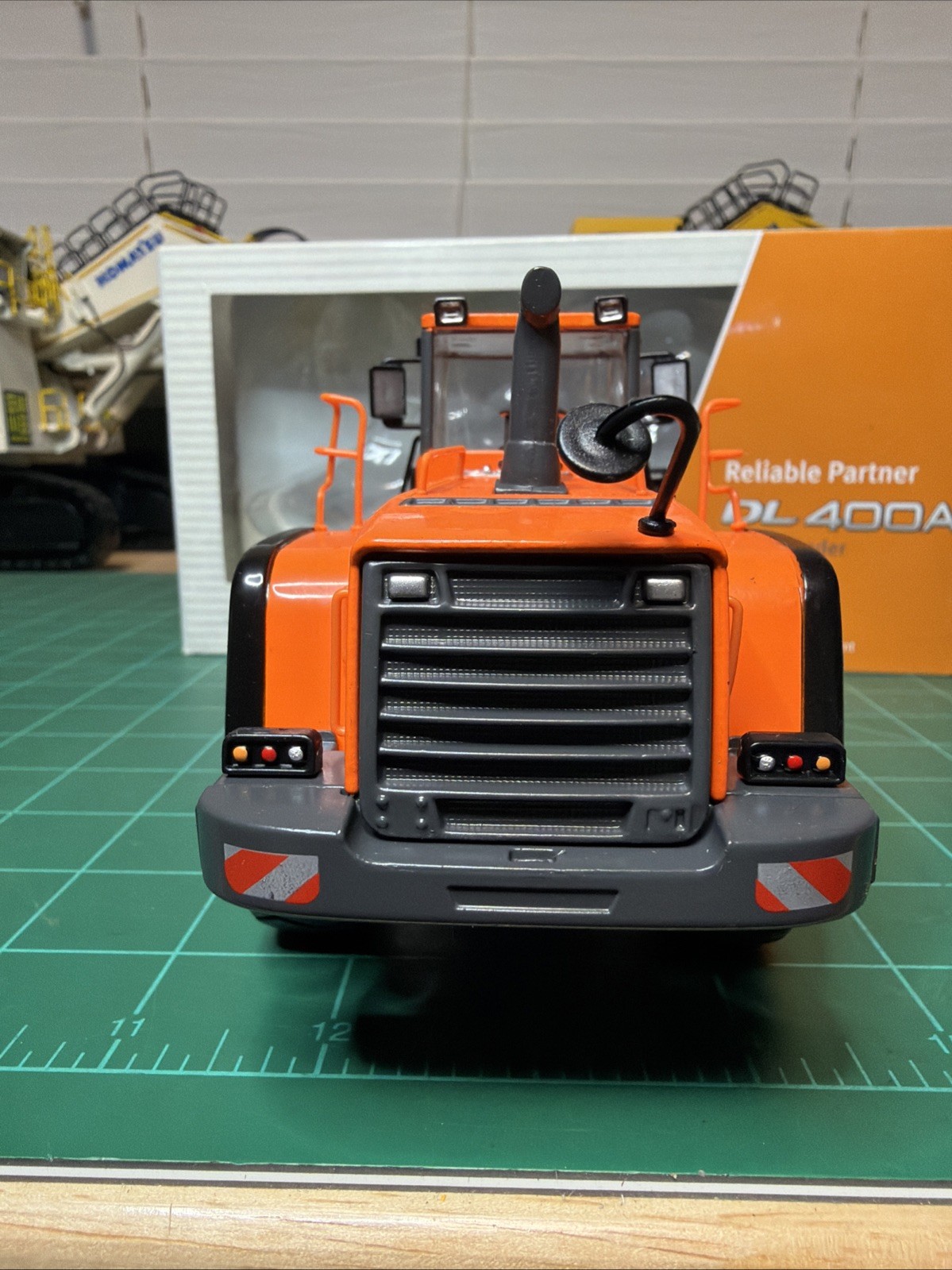 Doosan DL400A Wheel Loader Diecast