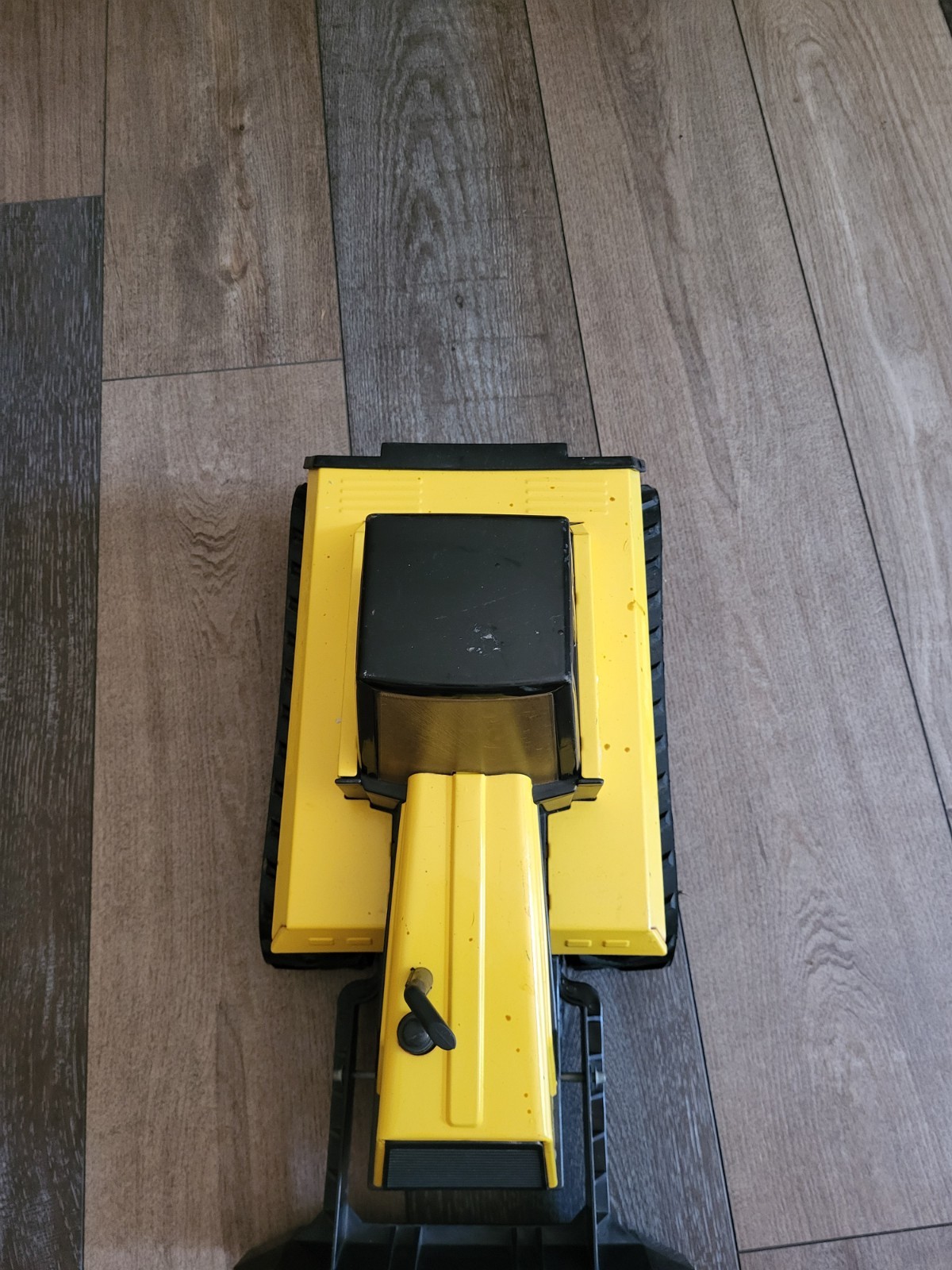 Tonka 738 Bulldozer Metal & Plastics 18″ Moving Blade, Dirt Mover, Construction