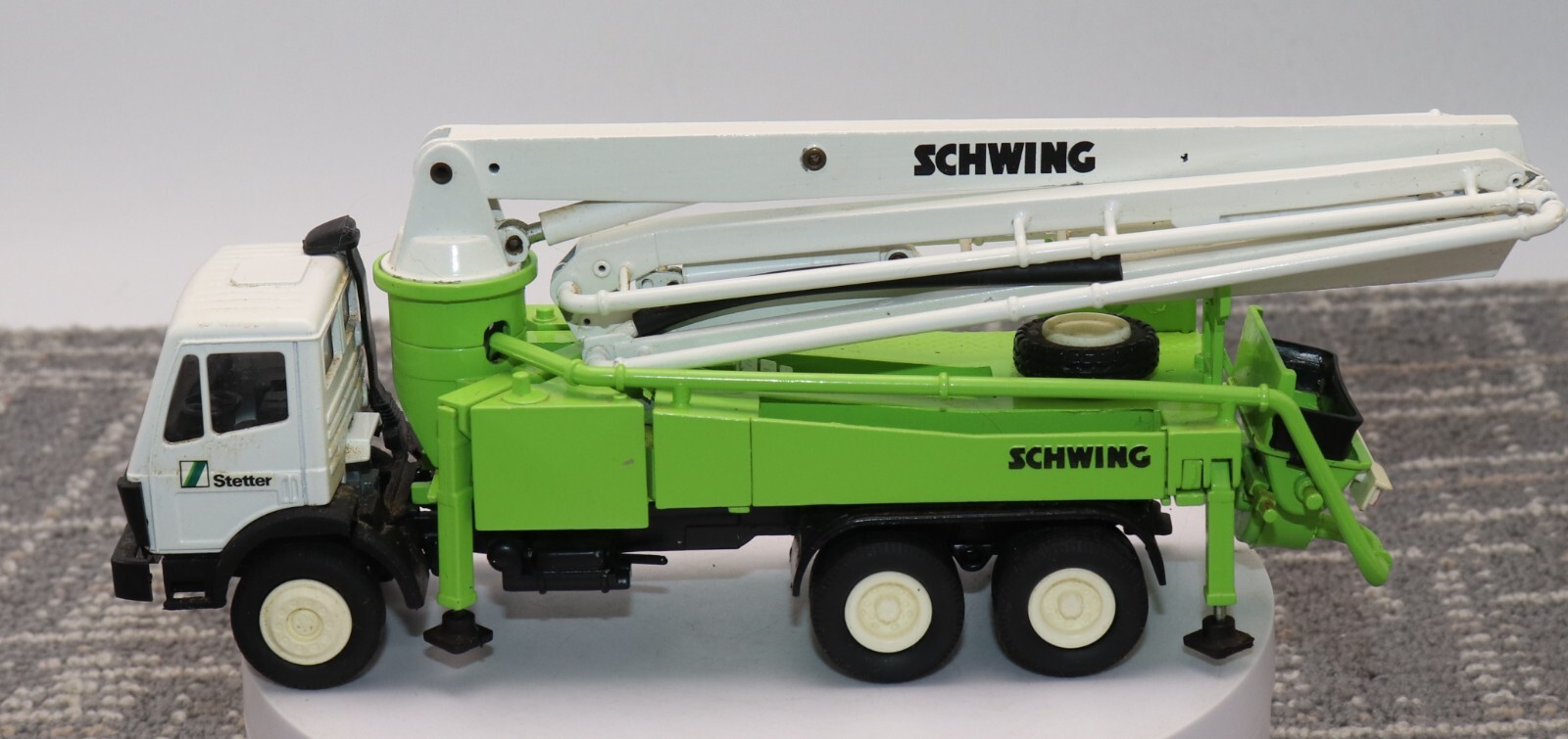 Schwing Mercedes KVM 32 XL Truckmounted Concrete Pump 1:50 Scale in Box