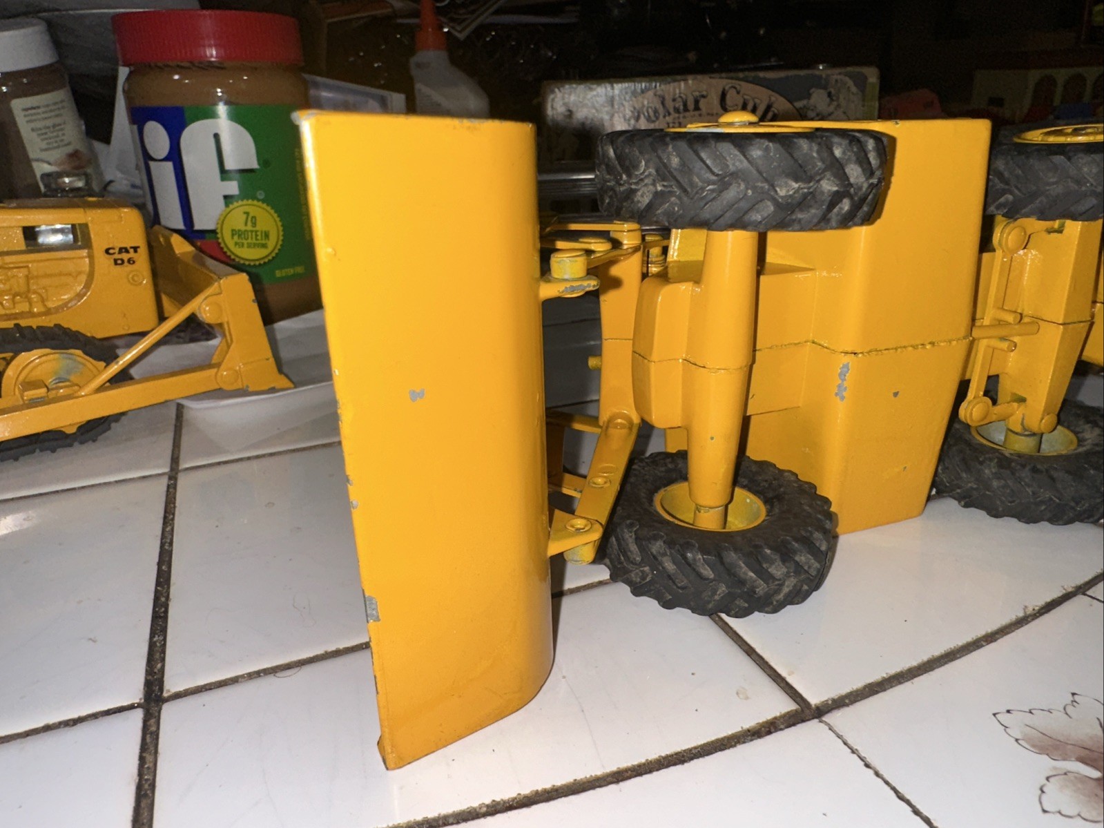 CAT Caterpillar 944 Wheel Loader 1964 1:24