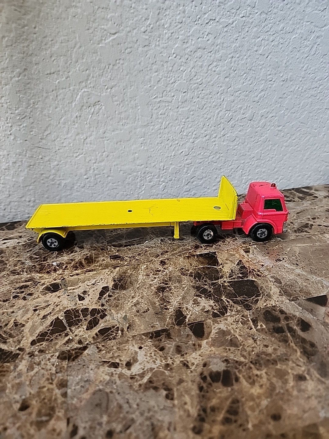 1971 Matchbox Super Kings K20 Tasker Transporter Ford Tractor Lesney