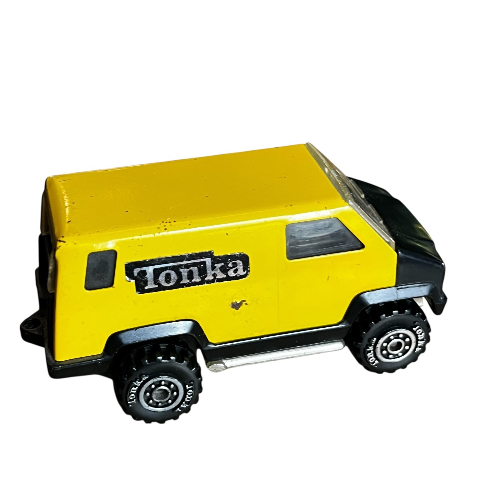 Tonka Vintage 1978 Yellow Diecast Van Toy Model Collectible 4 in.