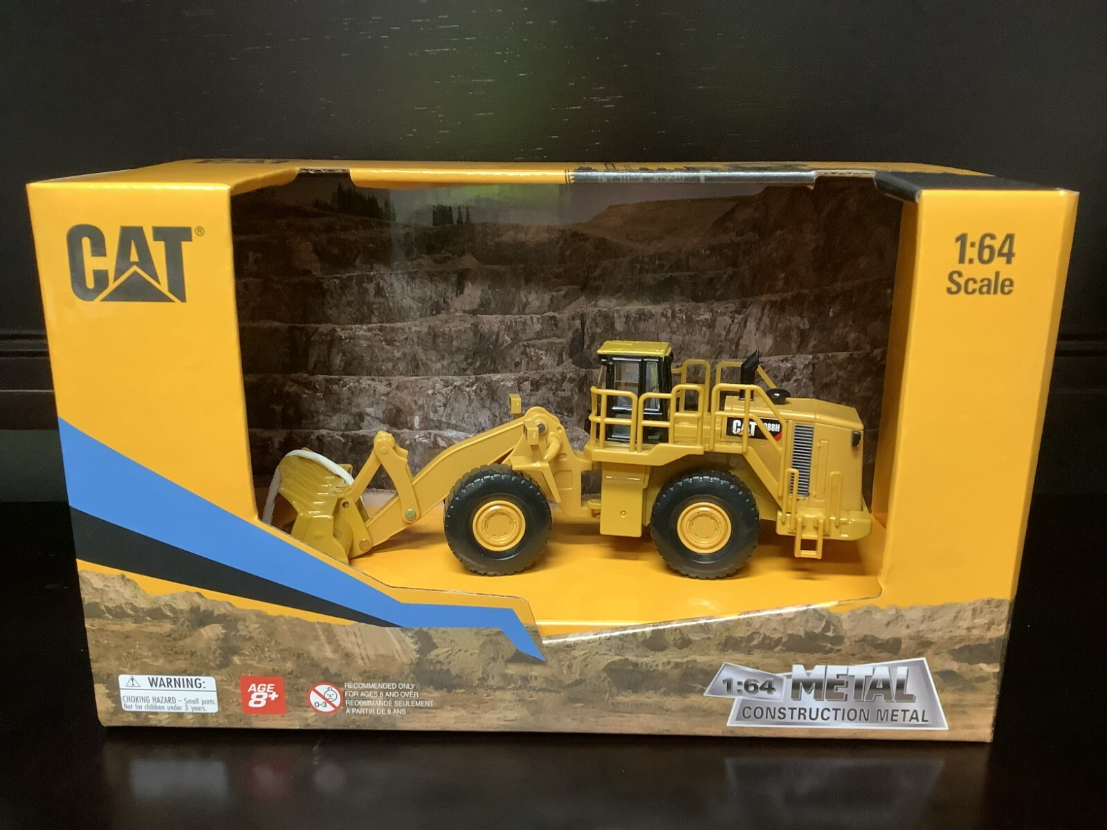 1:64 scale cat loader 988H metal constructors