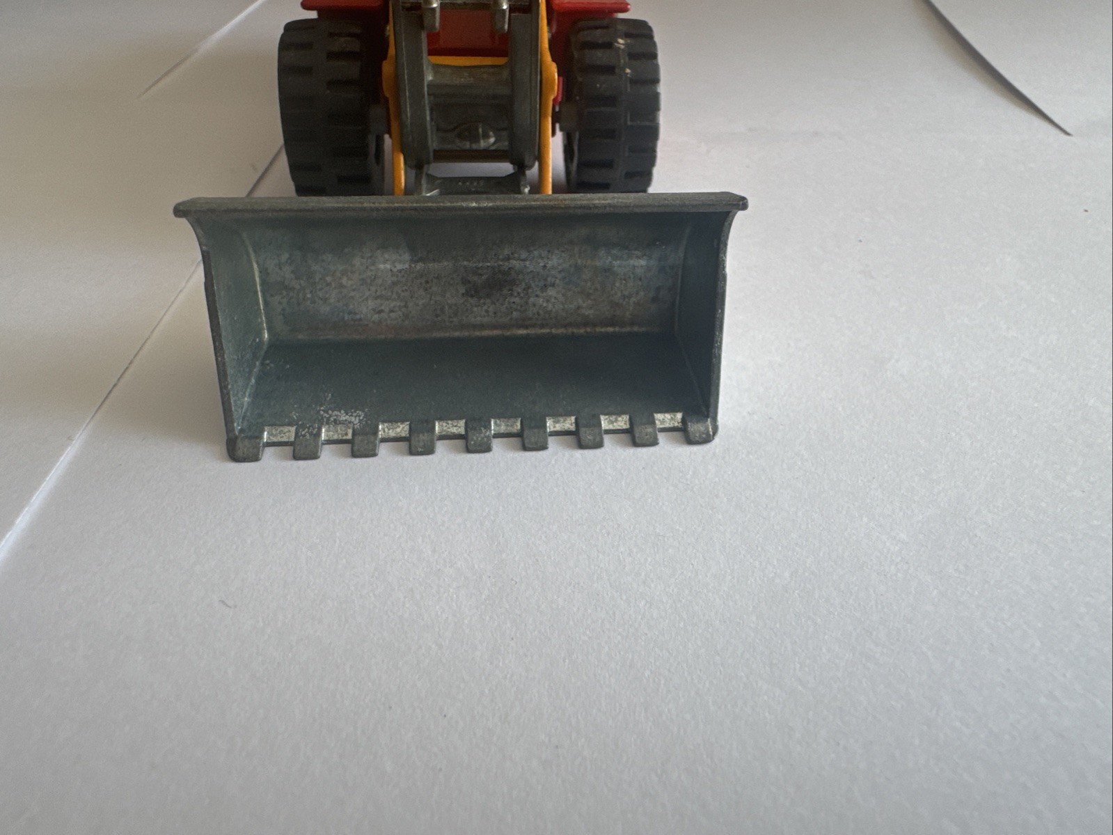 SIKU 1:55 Scale Zettemeyer Front Loader. Free Shipping