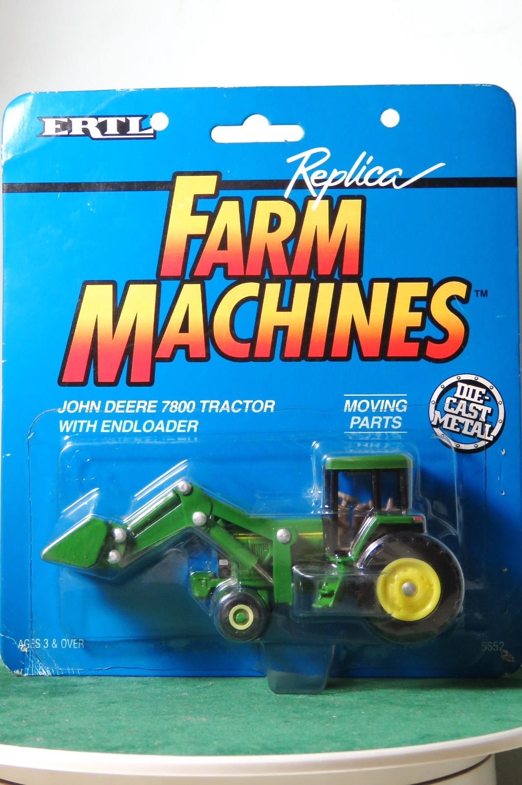 John Deere 7800 wheel loader die-cast model, ERTL, 1/64 scale, green