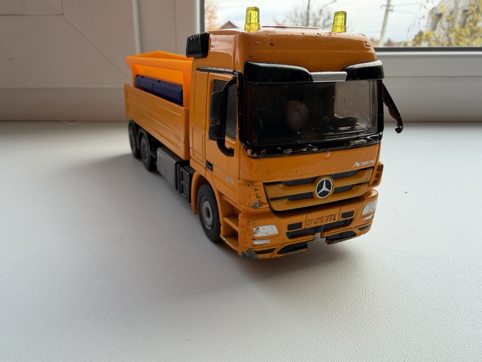 SUPER SIKU 2939 Mercedes Benz 2643 Winter Service Vehicle 1:50 Diecast Model