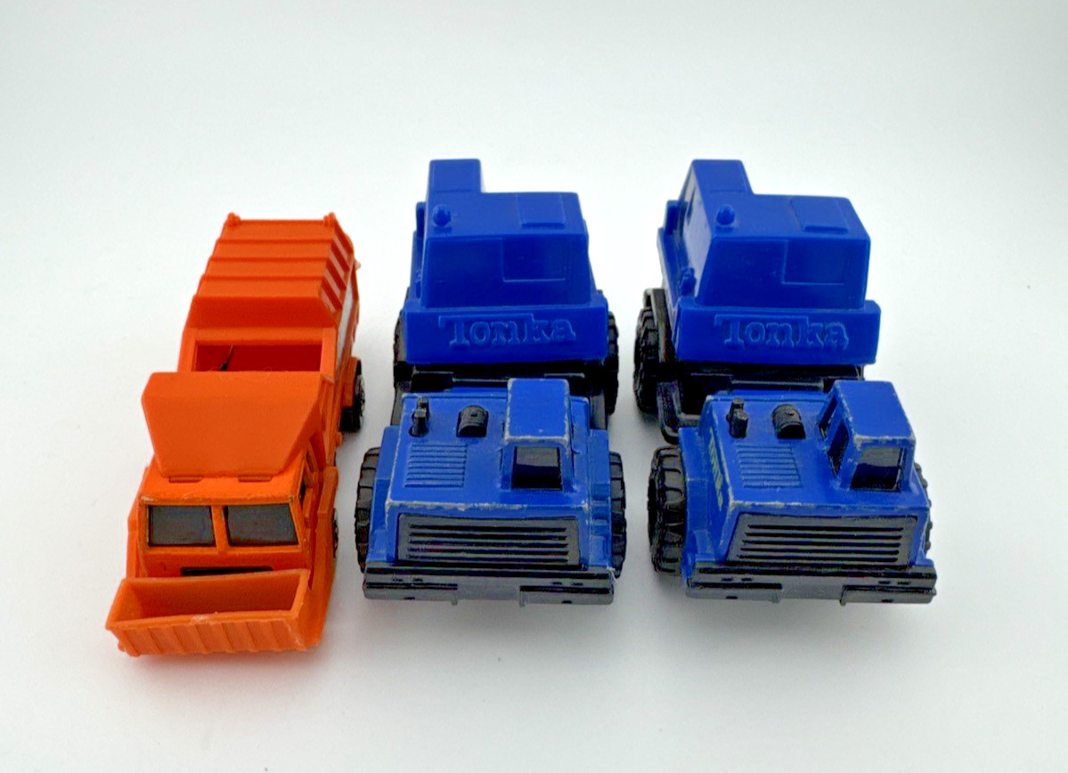 1992 Tonka Toy Construction Trucks (x2), 1991 Hot Wheels Toy Recycler Truck