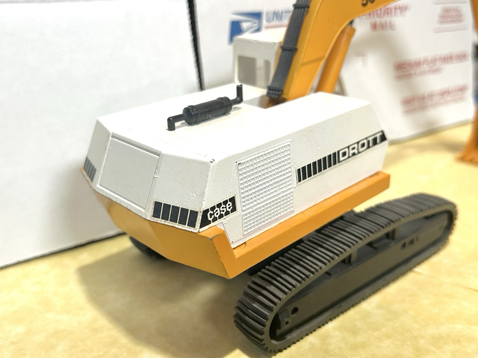 Conrad 1/35 Scale Case Drott 50 Tilting Cab Excavator (Ref. #2960) w/Orig. Box!