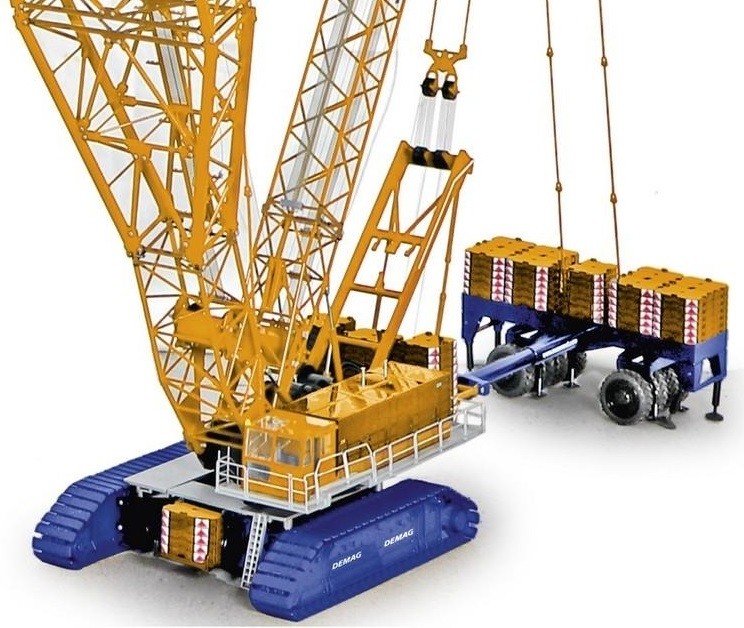 CONRAD,Mobile crawler crane DEMAG CC8800 BoomBooster, 1/50, CON2745