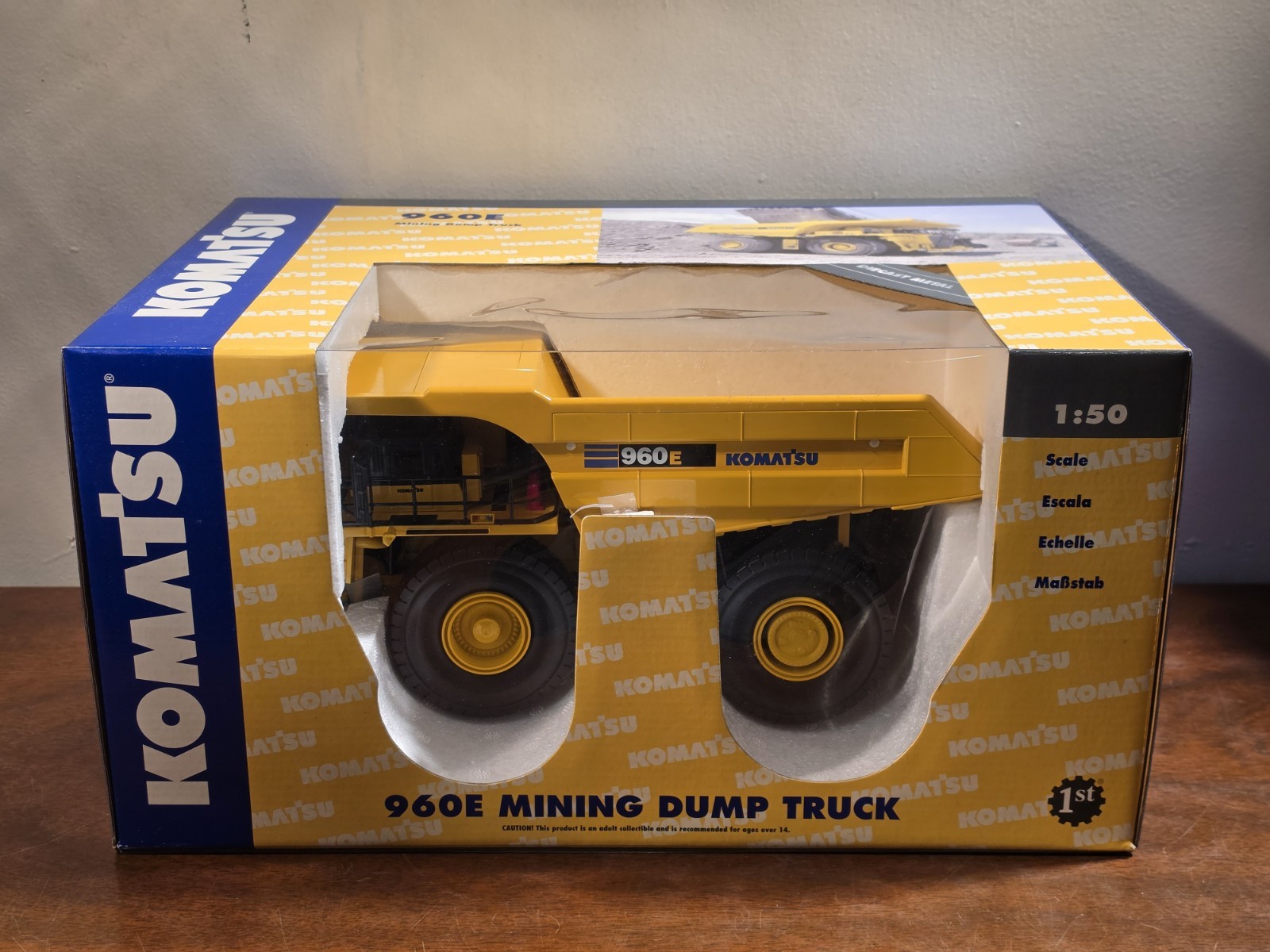 NEW MINT IN BOX! First Gear Komatsu 960E Mining Dump Truck 1:50 Scale YELLOW