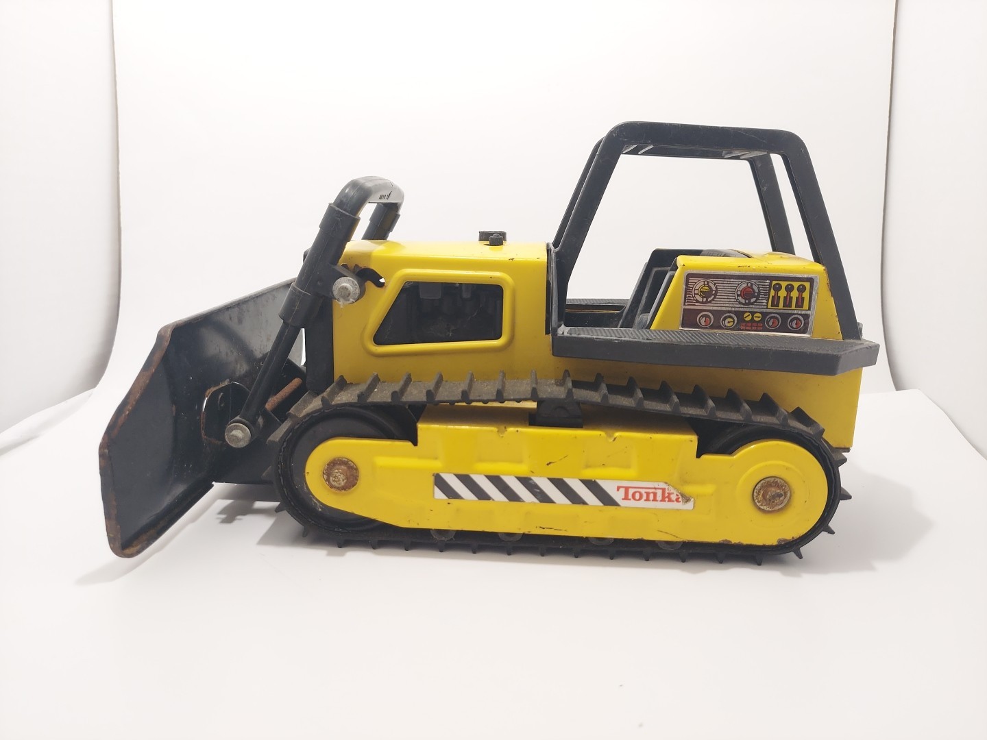 Vintage Tonka 1980’s Yellow Pressed Steel Bulldozer 13″ Model #51054 NICE COND.