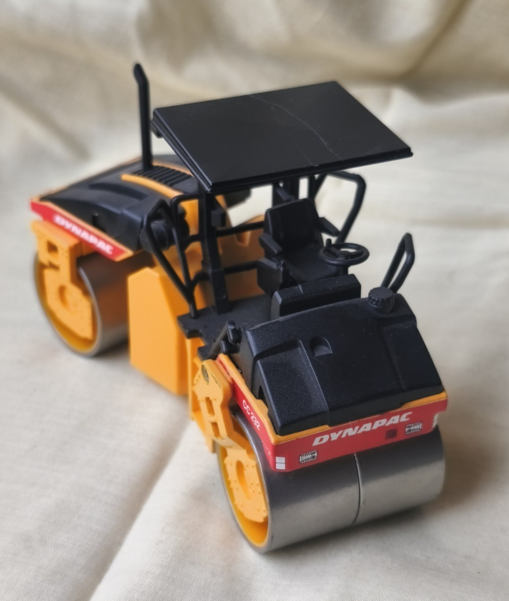 JOAL CC232 1:35 DYNAPAC RAMMER