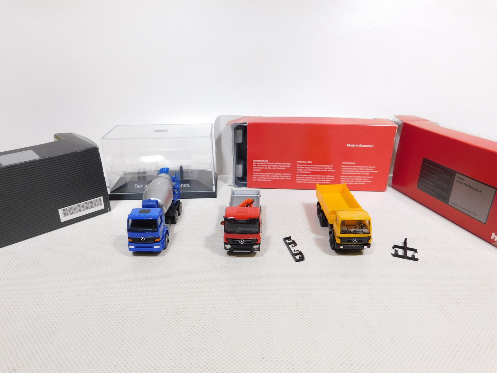 3x Herpa H0 1:87 Truck MB 143189 155656 Atego Concrete Mixers Mint + Box #DP398-0,