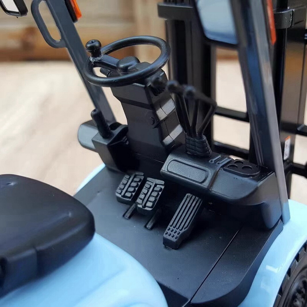 1/20 Scale TEU 30 Forklift Truck Diecast Model Toy Collection Gift NIB