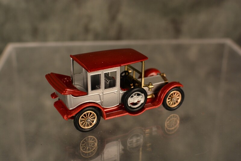 Vintage Die-Cast Lesney Matchbox 4 CAR LOT 1910 Y-3 1911 Y-14 1912 Y-7 1914 Y-9