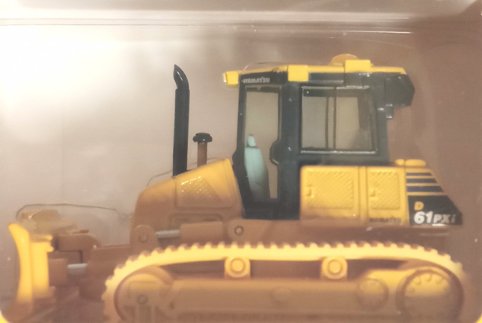 Komatsu 1/87 Construction Collection – D61PXi-23 Crawler Dozer – Diecast Vehicle