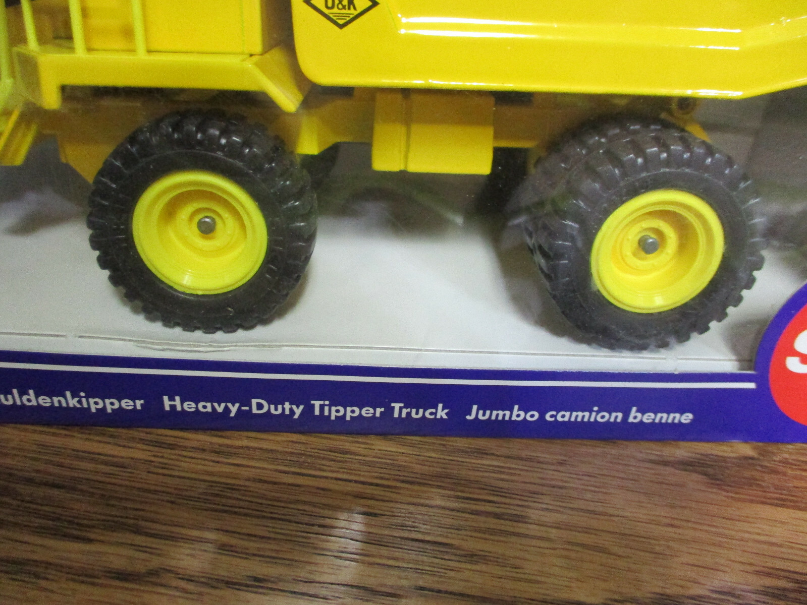 O&K K40 Heavy Duty Tipper Truck By Siku 1/55th Scale