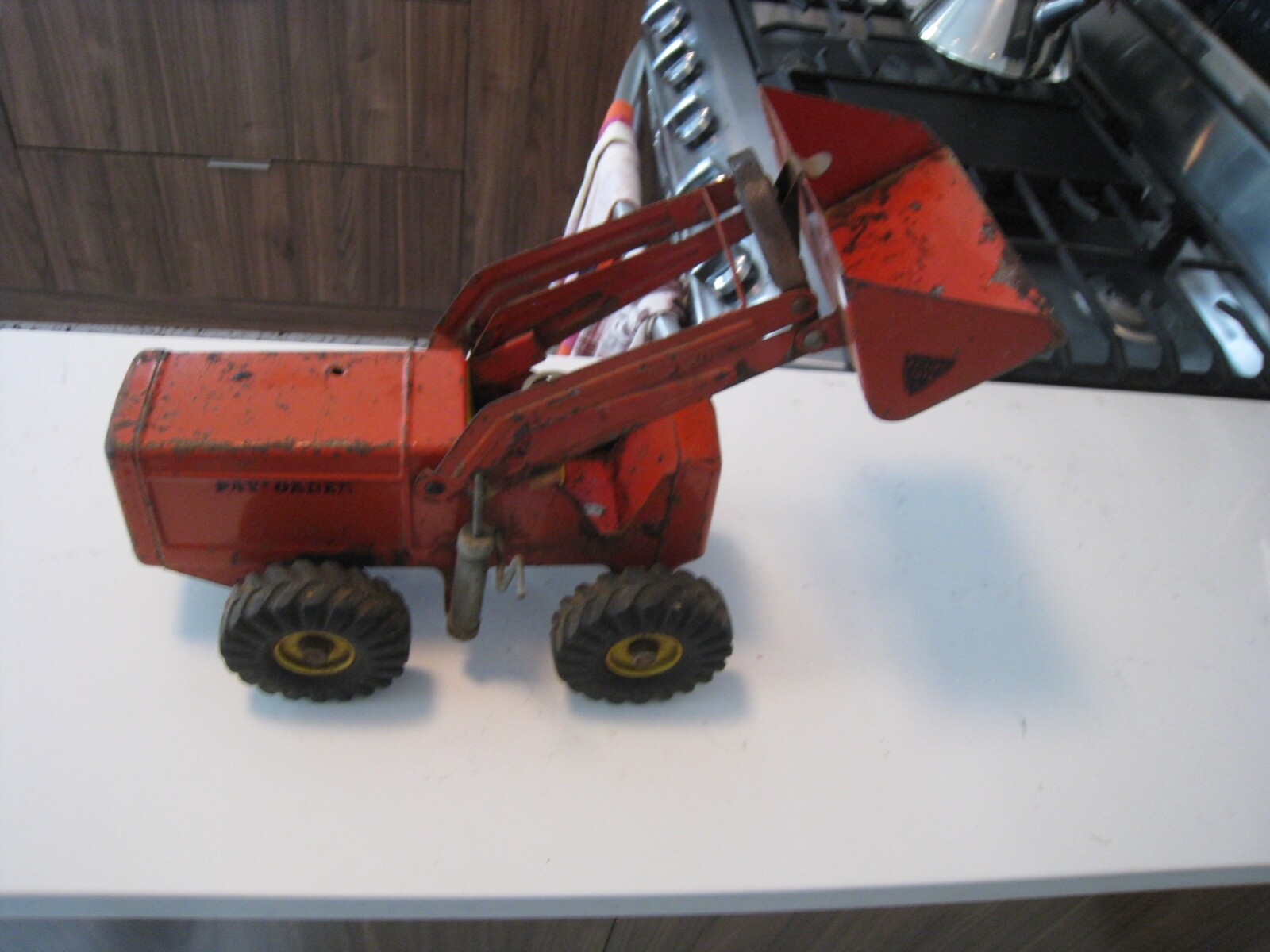Vintage NYLINT Red Pressed Steel HOUGH Payloader Front End Loader Tractor Toy