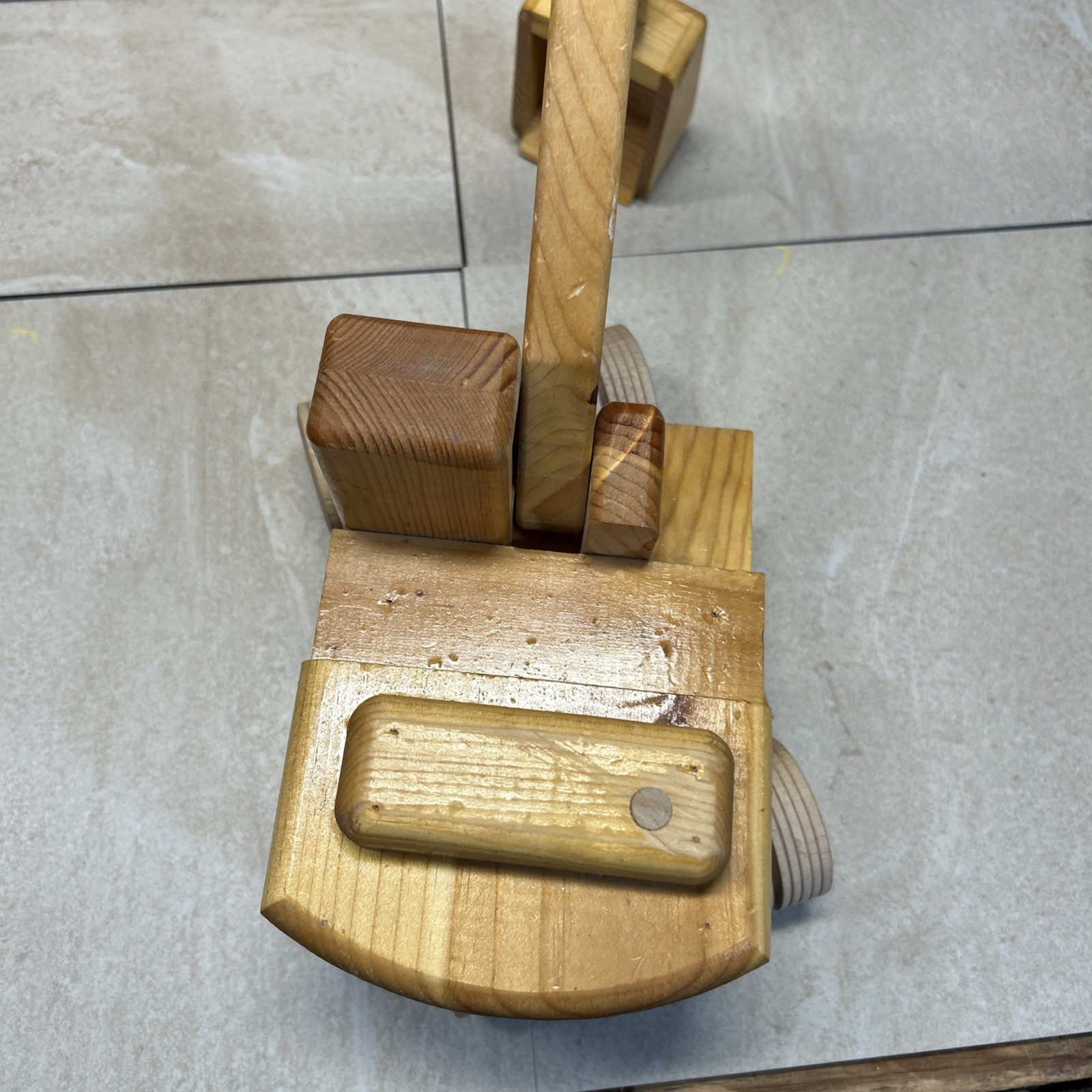 HANDCRAFTED WOOD EXCAVATOR MULTI-MOVING PARTS LARGE SCALE USA GREENBUD